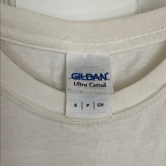 Roberta’s Pizza Paradise Neon 90s Beach Graphic Shirt - Picture 4 of 4